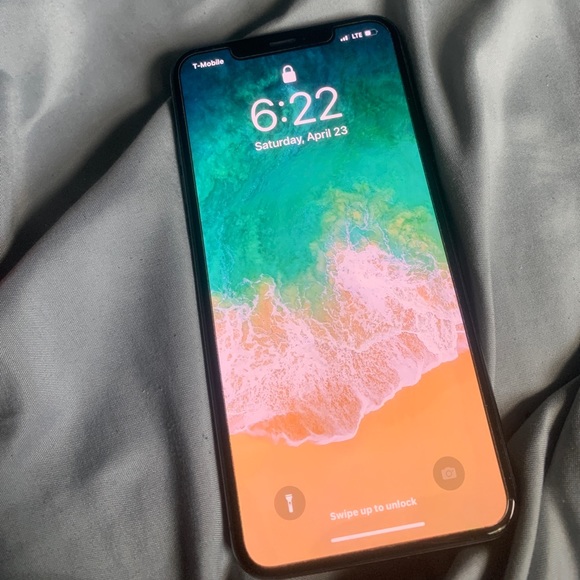 iPhone XS perfect condition